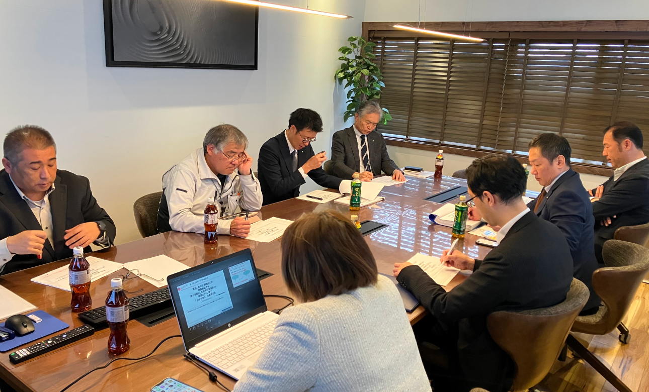 営業部の新卒入社後の働き方